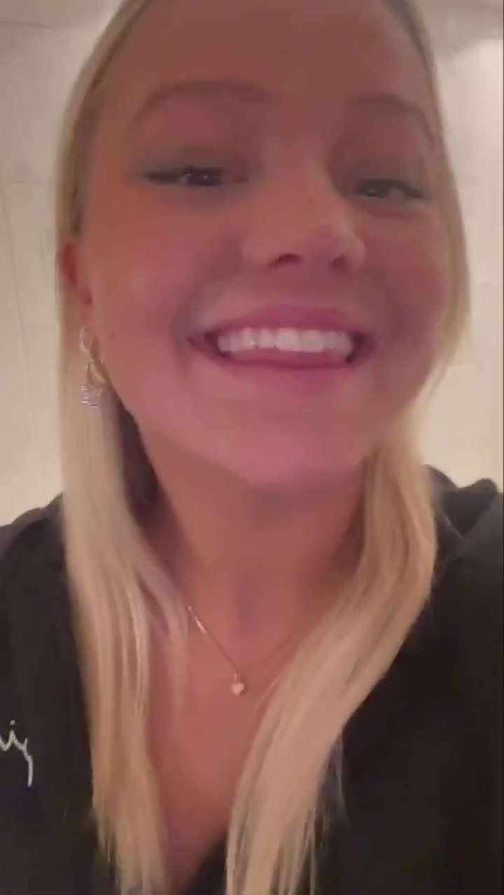 Mimi smiler etter kuren